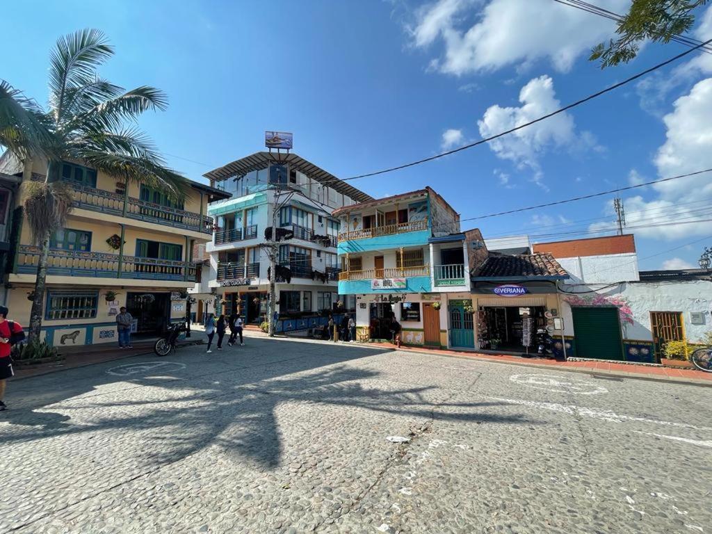 Hospedaje 3 Esquinas Guatapé Exterior foto